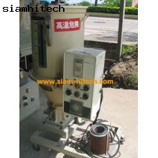 Plastic dryer