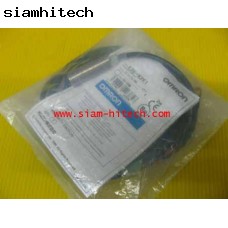 Proximity switch ยี่ห้อ omronรุ่น E2E-X2E1 12-24VDCระยะ 2 mm สายยาว 2 mของใหม่ขายถูก KIII